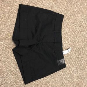 NWT Black Cuffed NY&C 4” Shorts Size 6